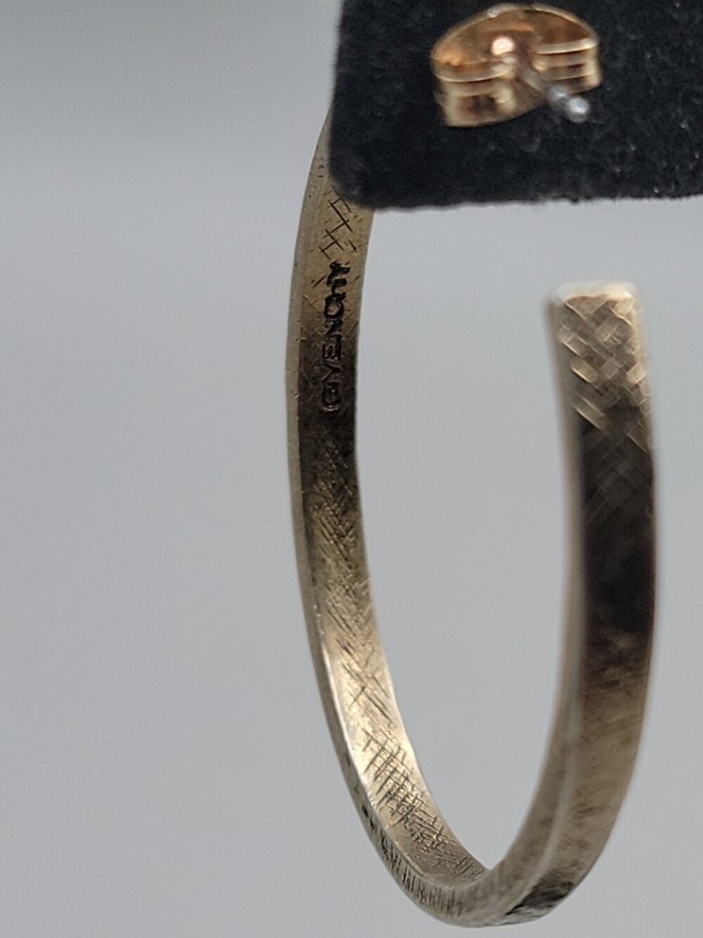 Vintage Givenchy AB Swarovski Crystal Pave Hoop Earrings Gold Plated 1990s 1.5" - Picture 12 of 15